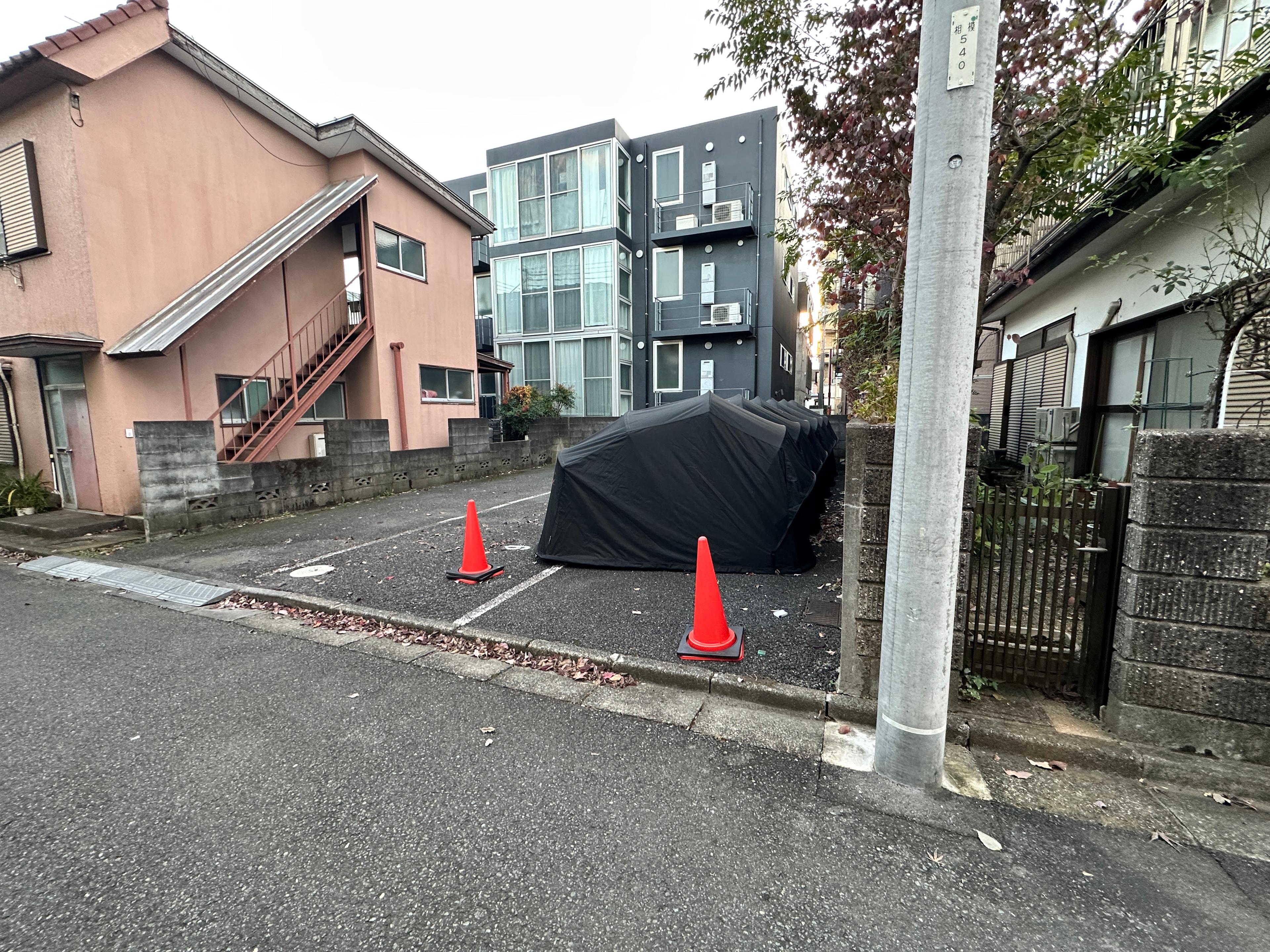 相模が丘5丁目（屋根付き）バイク駐車場の外観・駐車場イメージ3枚目