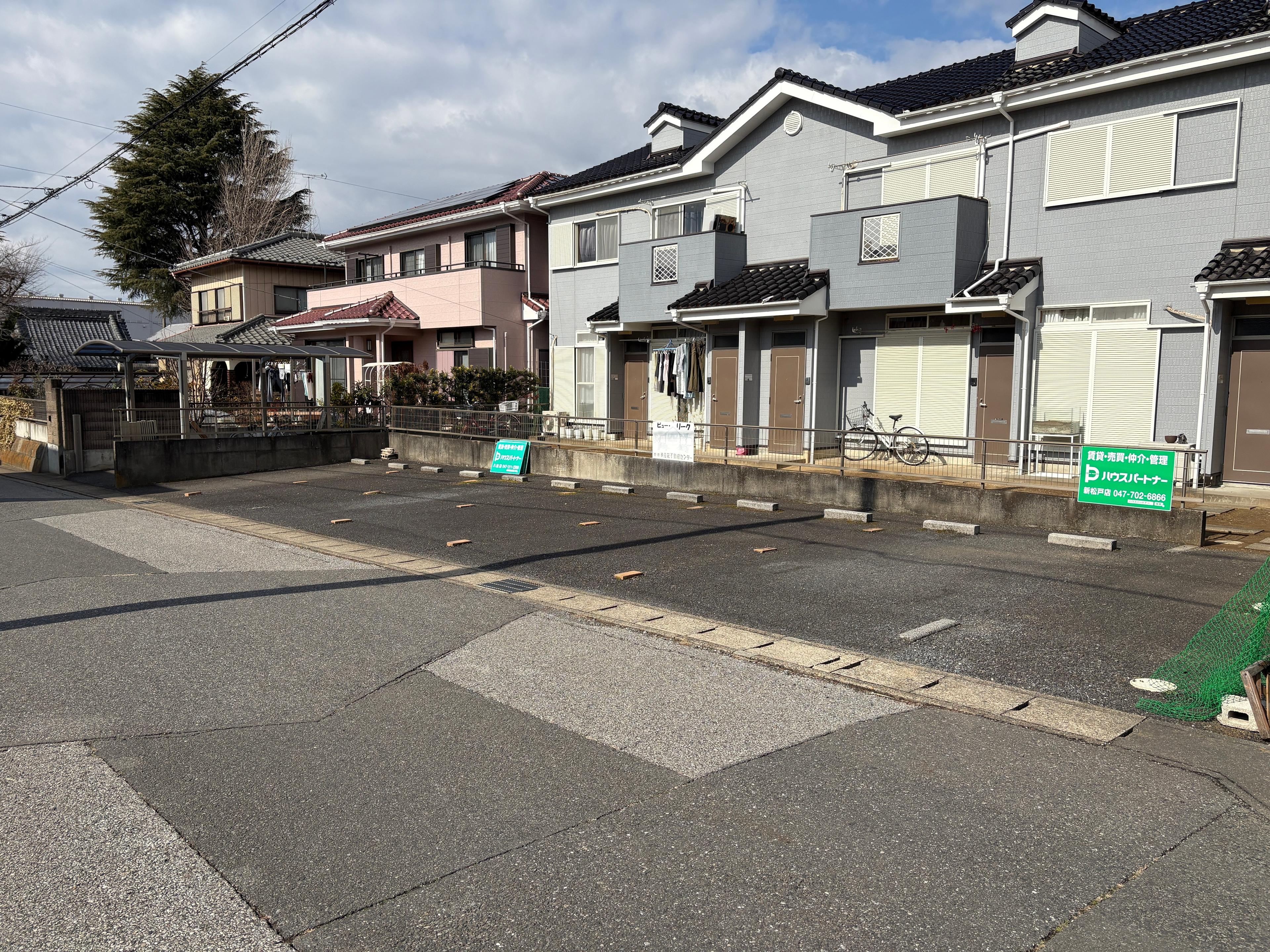 松下駐車場の外観・駐車場イメージ1枚目