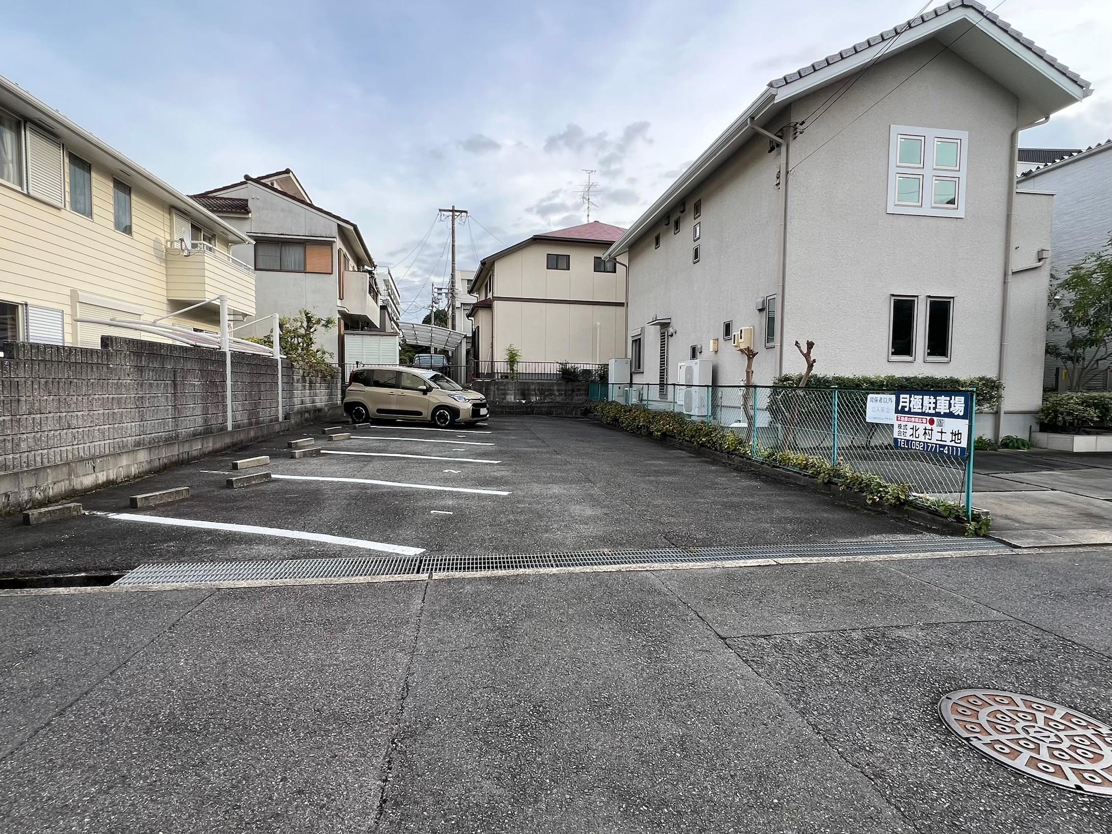 隼人駐車場の外観・駐車場イメージ1枚目