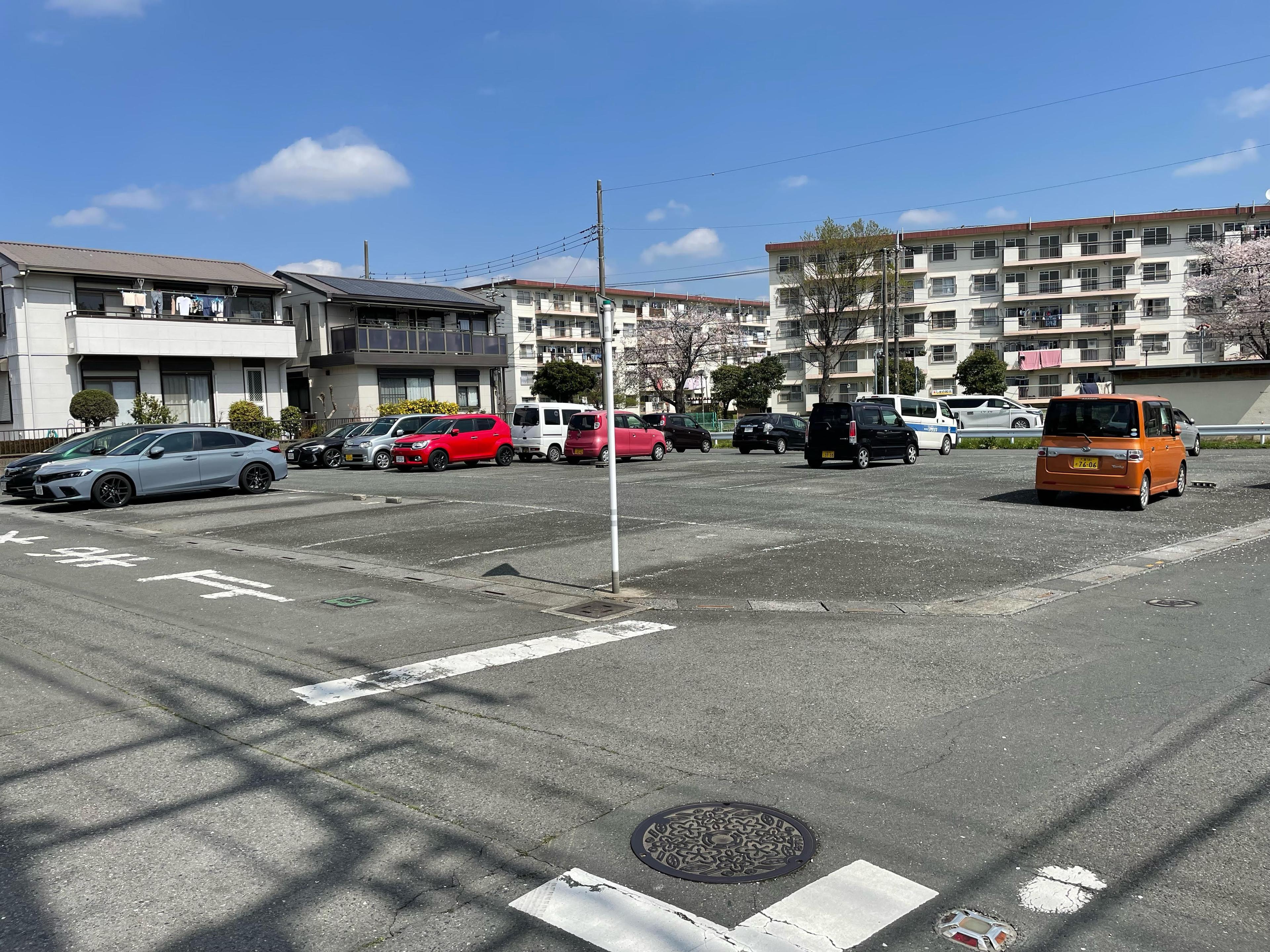 石戸７丁目駐車場の外観・駐車場イメージ3枚目
