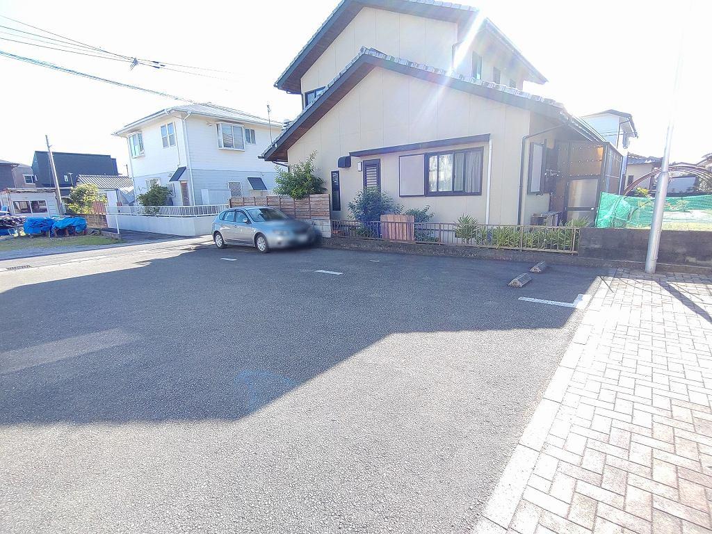 ラビホワ２０(26413)の外観・駐車場イメージ2枚目
