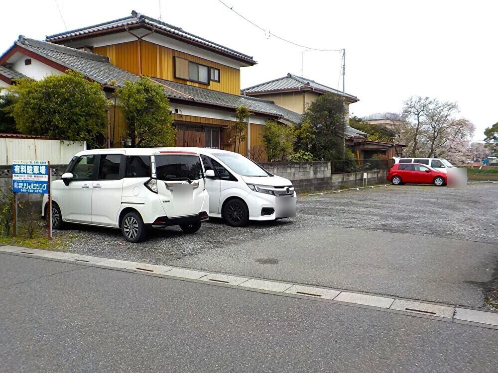 篠原駐車場の外観・駐車場イメージ2枚目