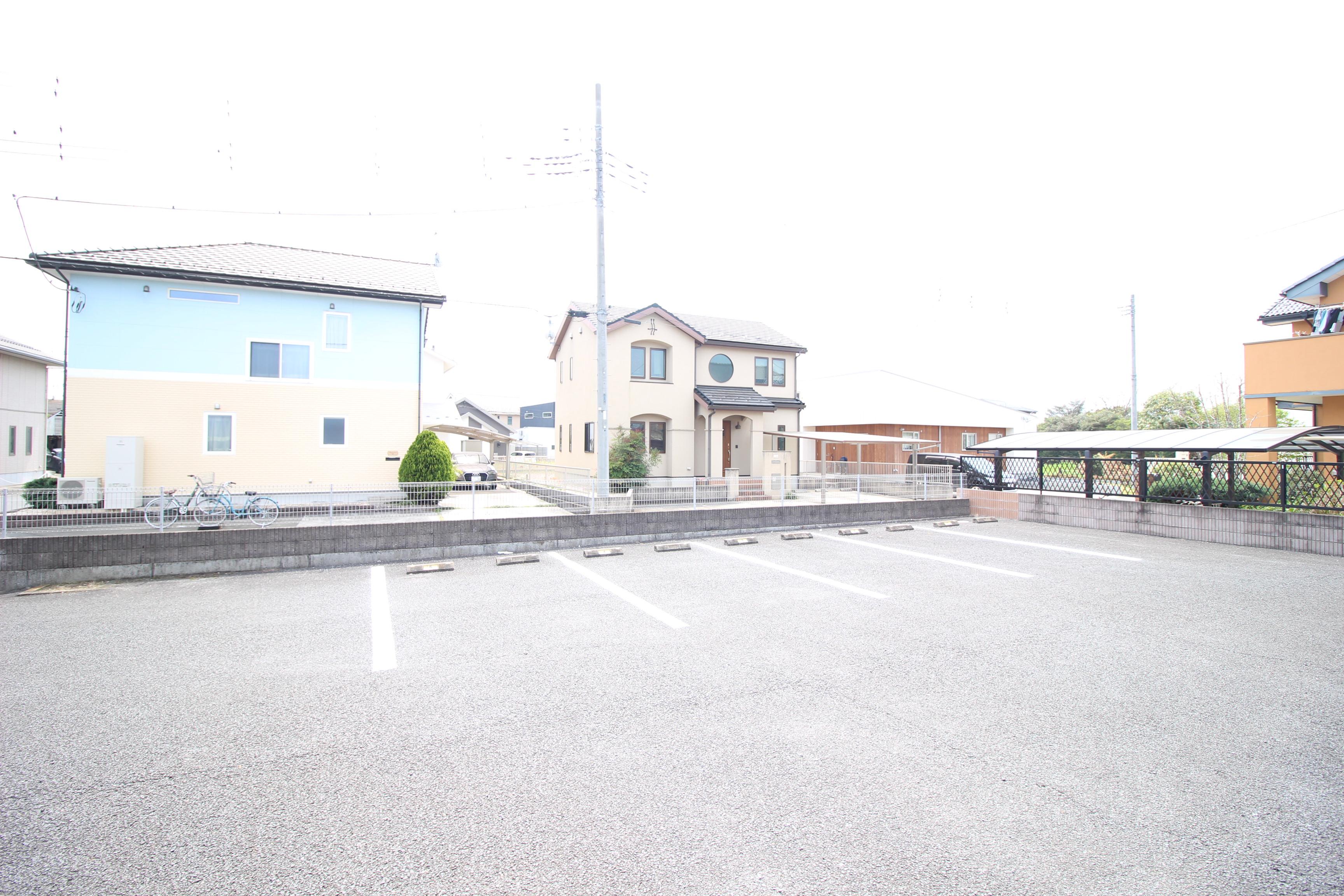 内原町1812駐車場の外観・駐車場イメージ1枚目