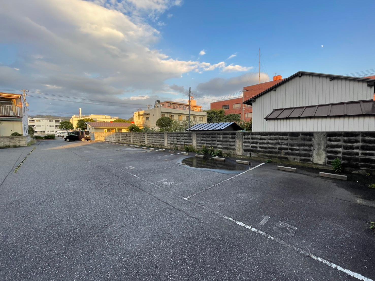 吉方温泉3丁目805駐車場の外観・駐車場イメージ3枚目