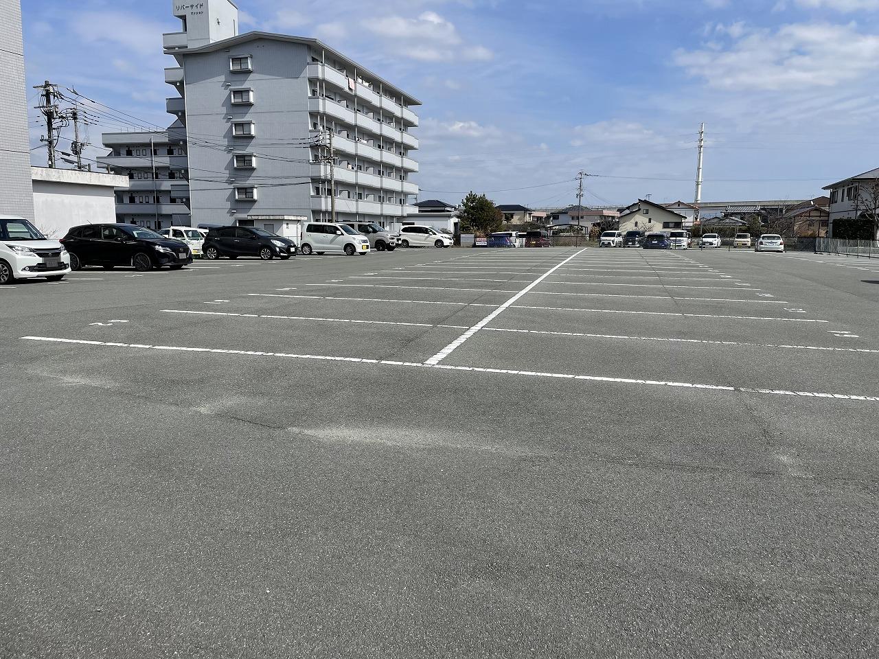 第12ウエストパーキングの外観・駐車場イメージ3枚目