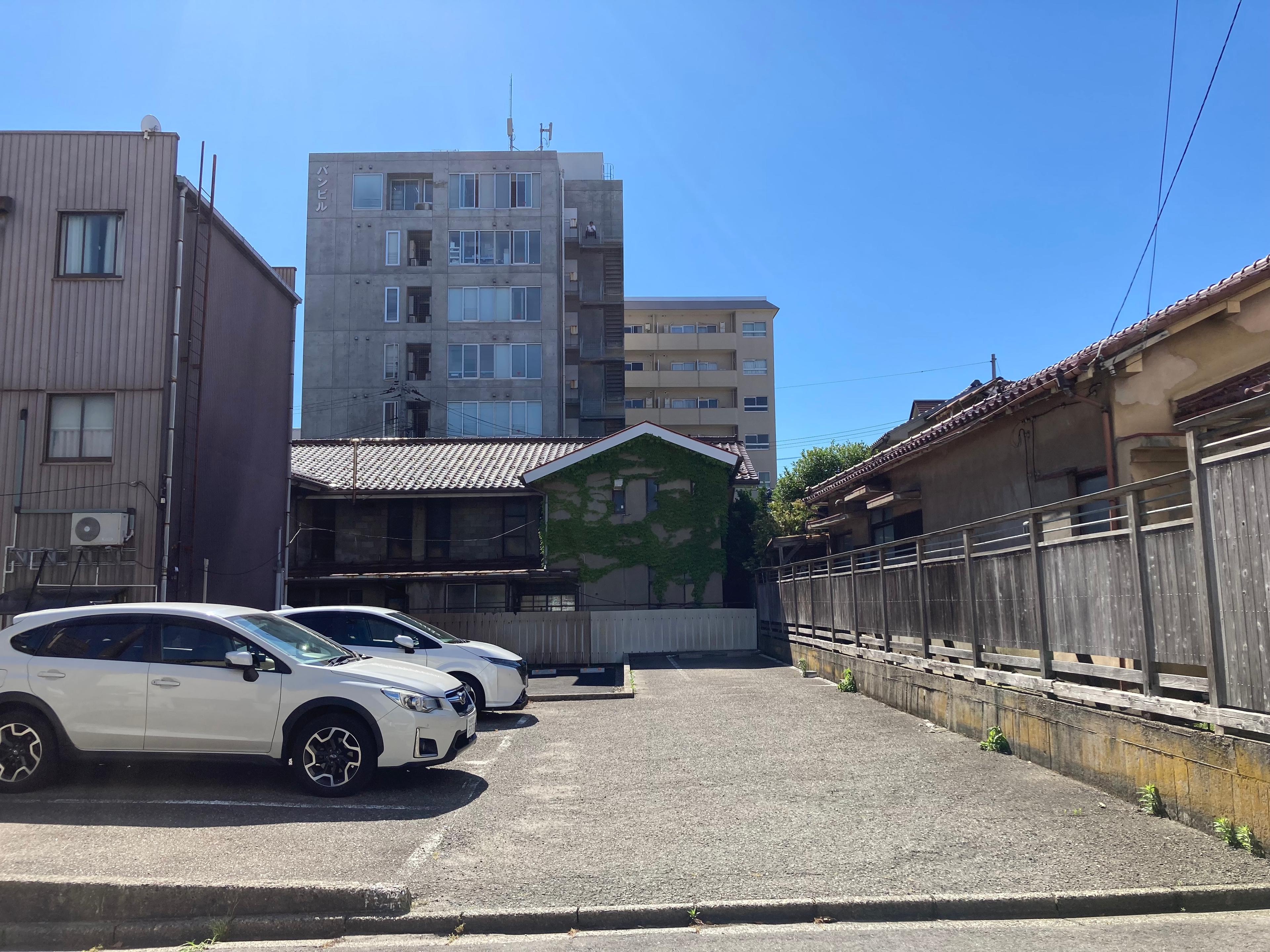 医学町通2駐車場の外観・駐車場イメージ2枚目