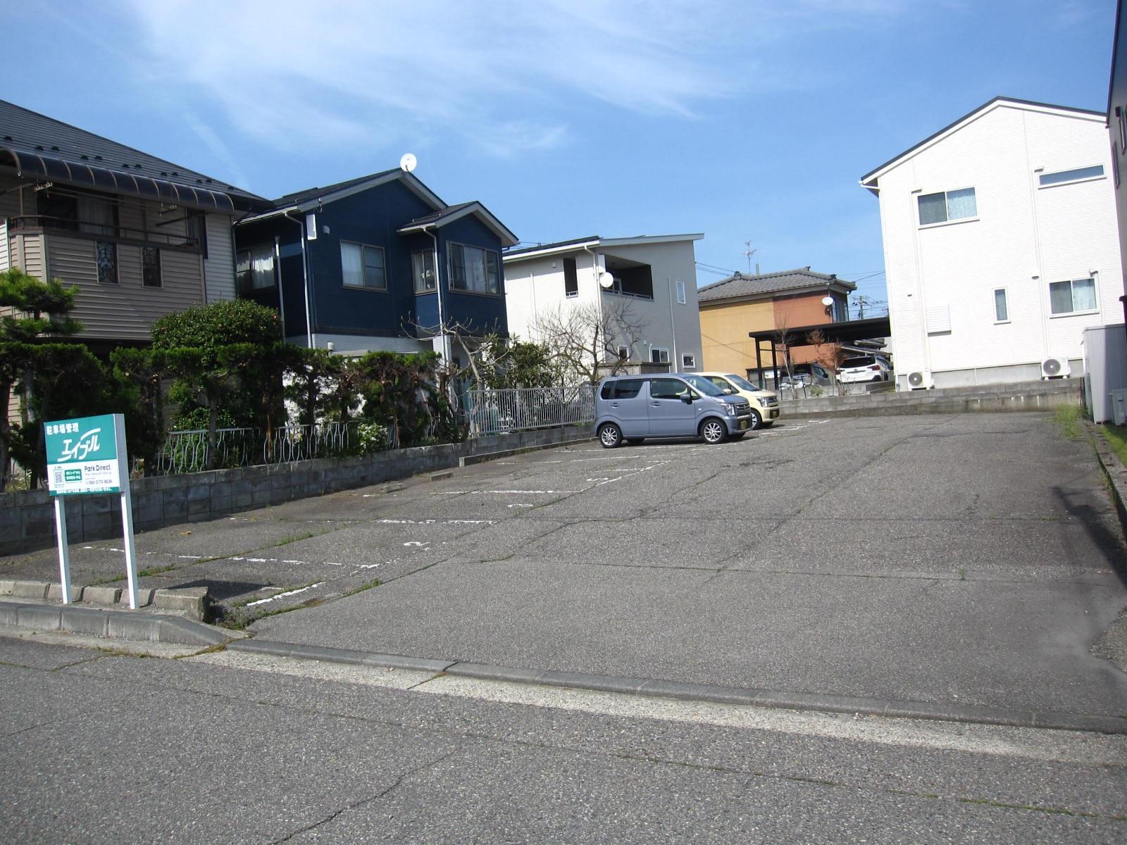 第11駐車場の外観・駐車場イメージ2枚目