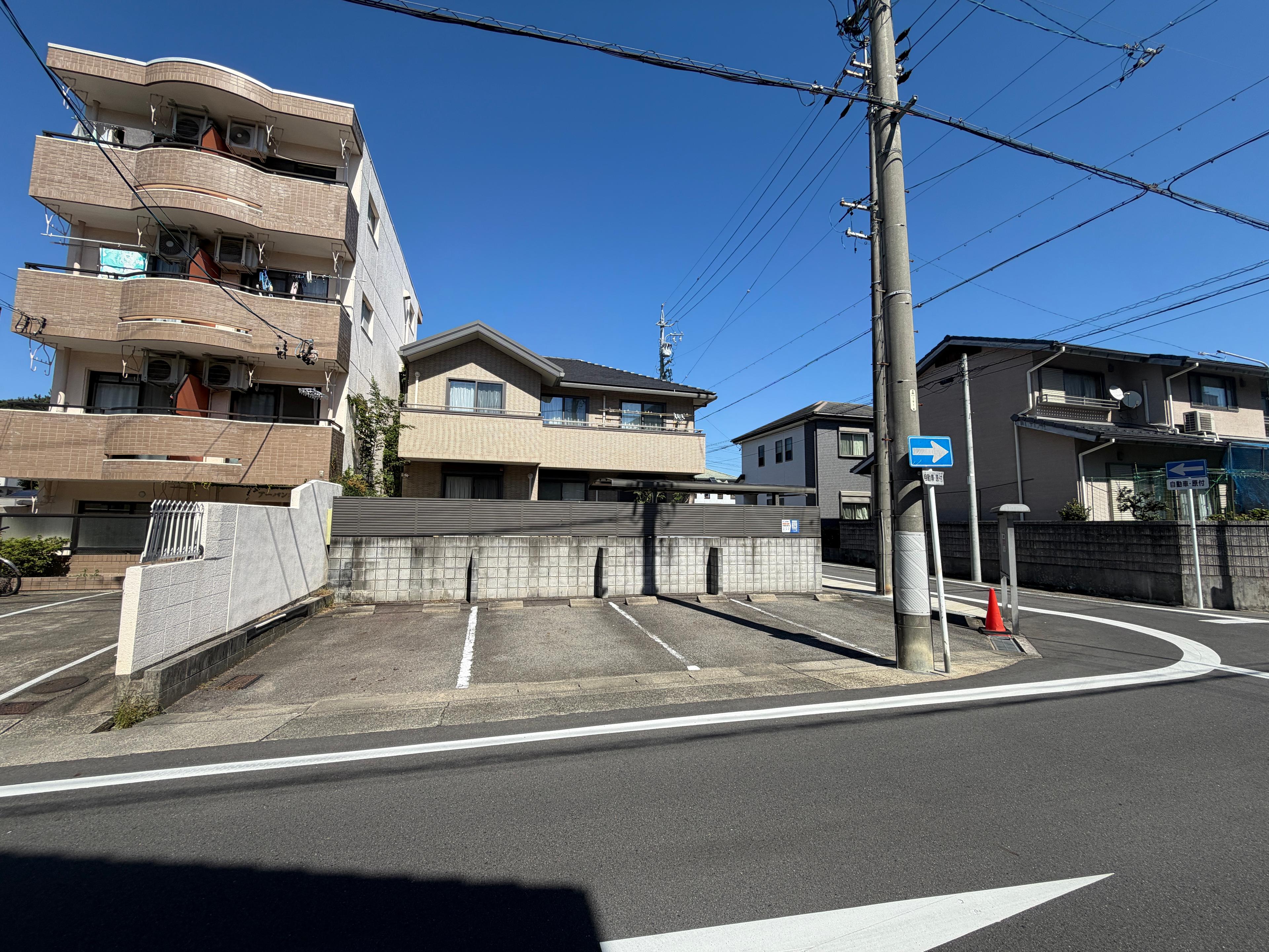 楠元水野駐車場の外観・駐車場イメージ2枚目