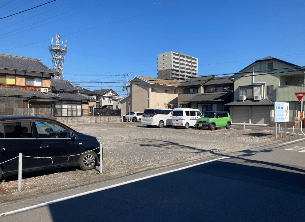 Ｔ’Ｓガレージの外観・駐車場イメージ2枚目