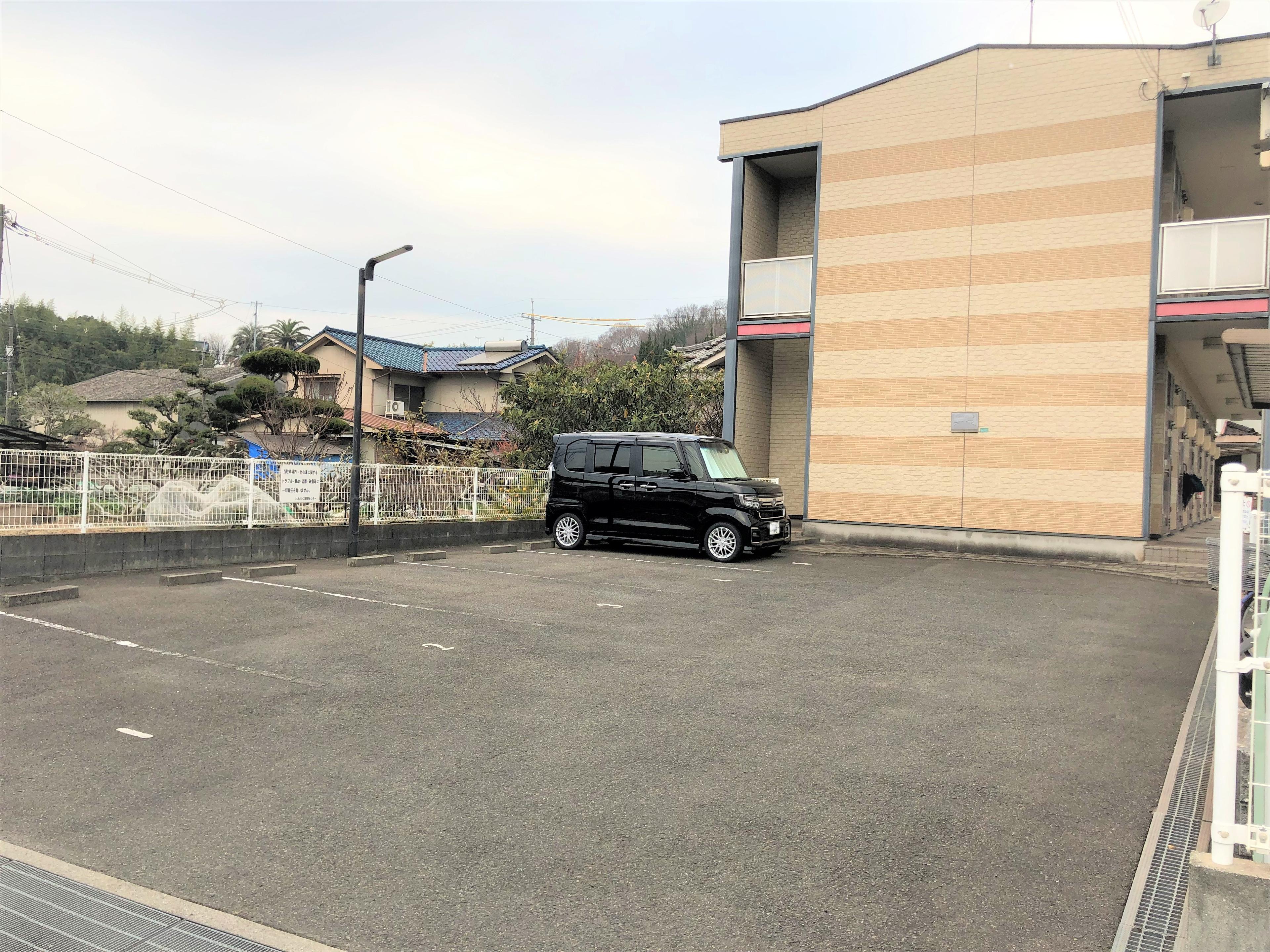 幹(28684)の外観・駐車場イメージ1枚目