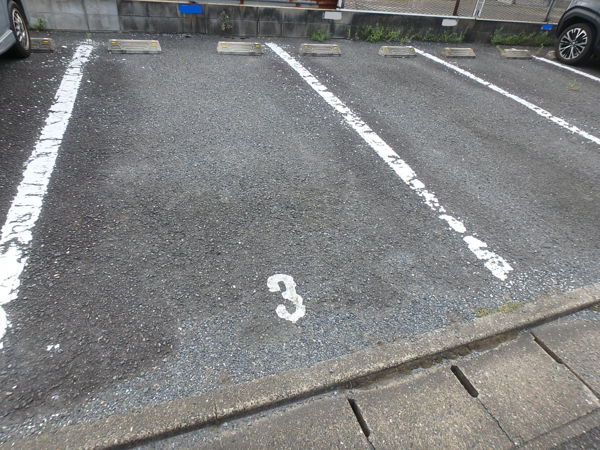 八枝パーキングⅡの外観・駐車場イメージ3枚目