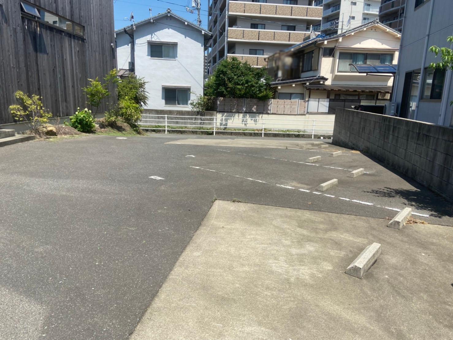 駐車場画像2枚目