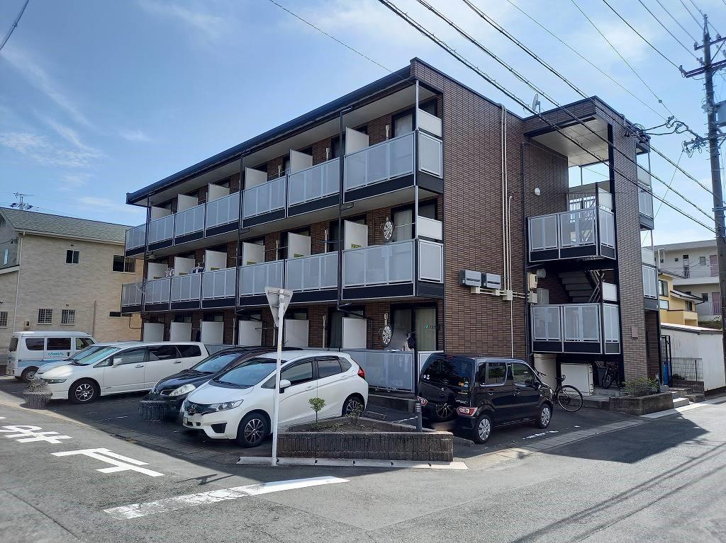 ＣＯＺＹ　ＦＬＡＴＳ(39632)の外観・駐車場イメージ1枚目