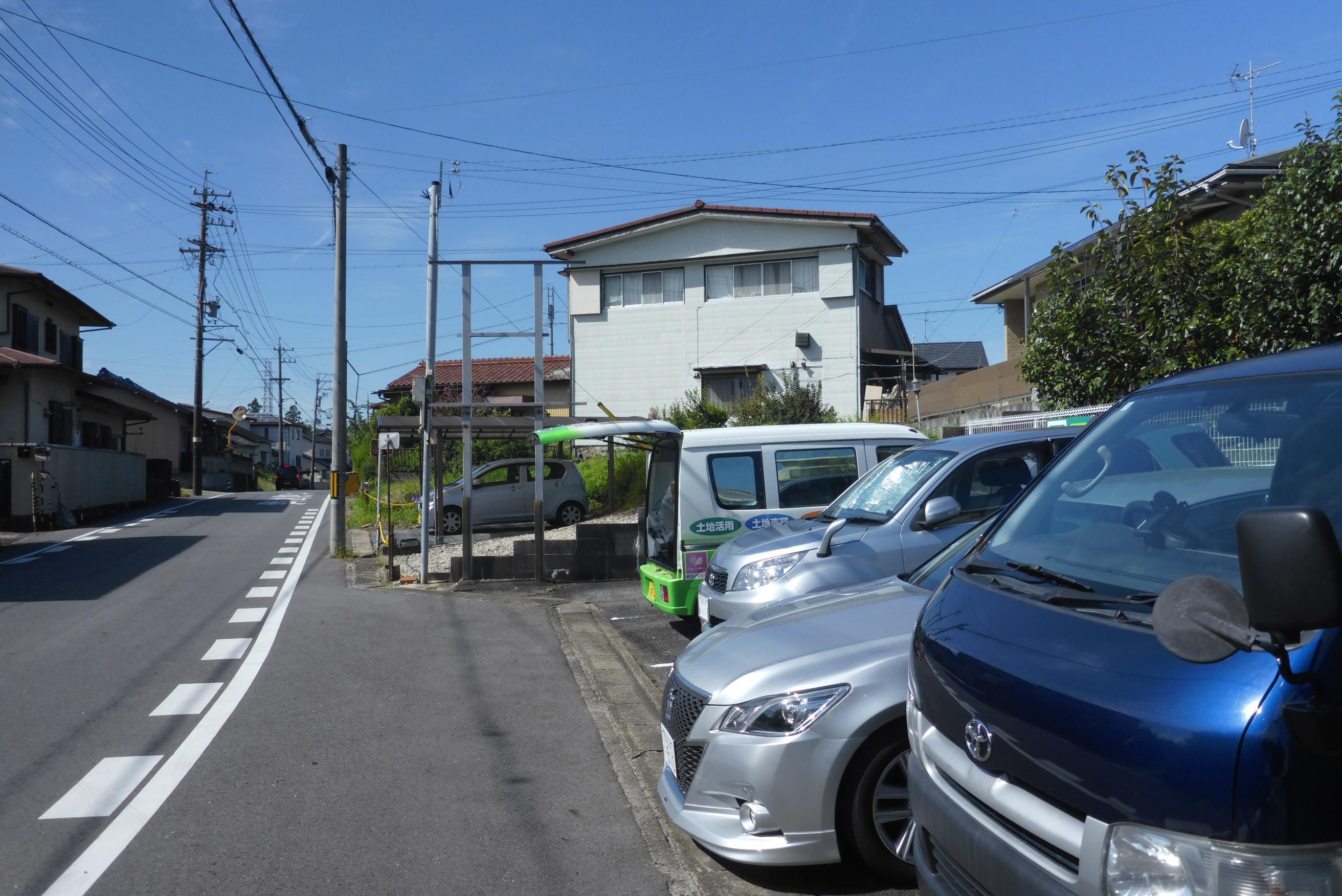 立花駐車場の外観・駐車場イメージ3枚目