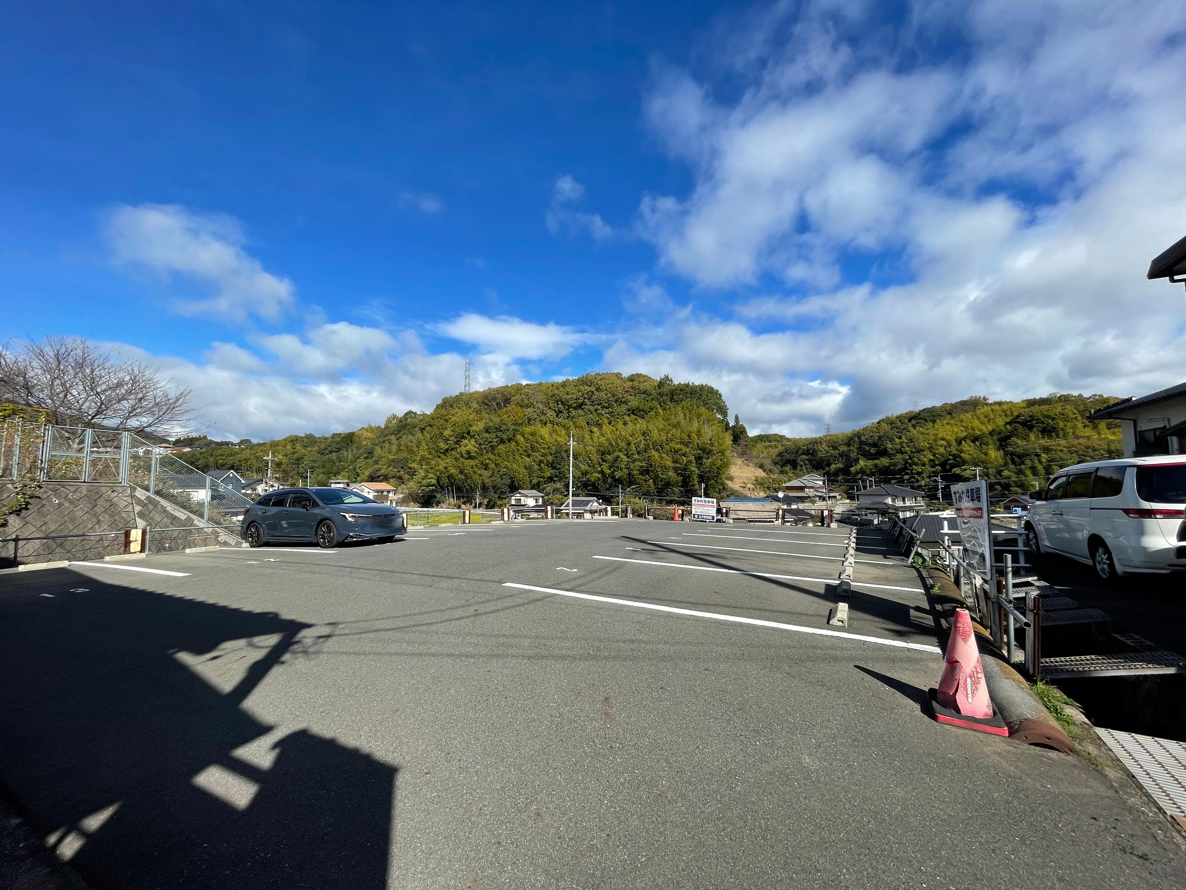 すみれ駐車場の外観・駐車場イメージ1枚目