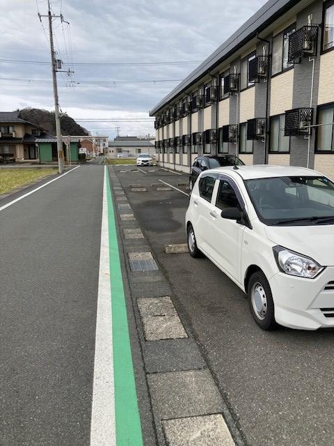 アフルァンツ(31693)の外観・駐車場イメージ2枚目