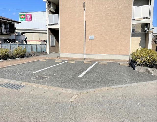 エクレール(42699)の外観・駐車場イメージ1枚目