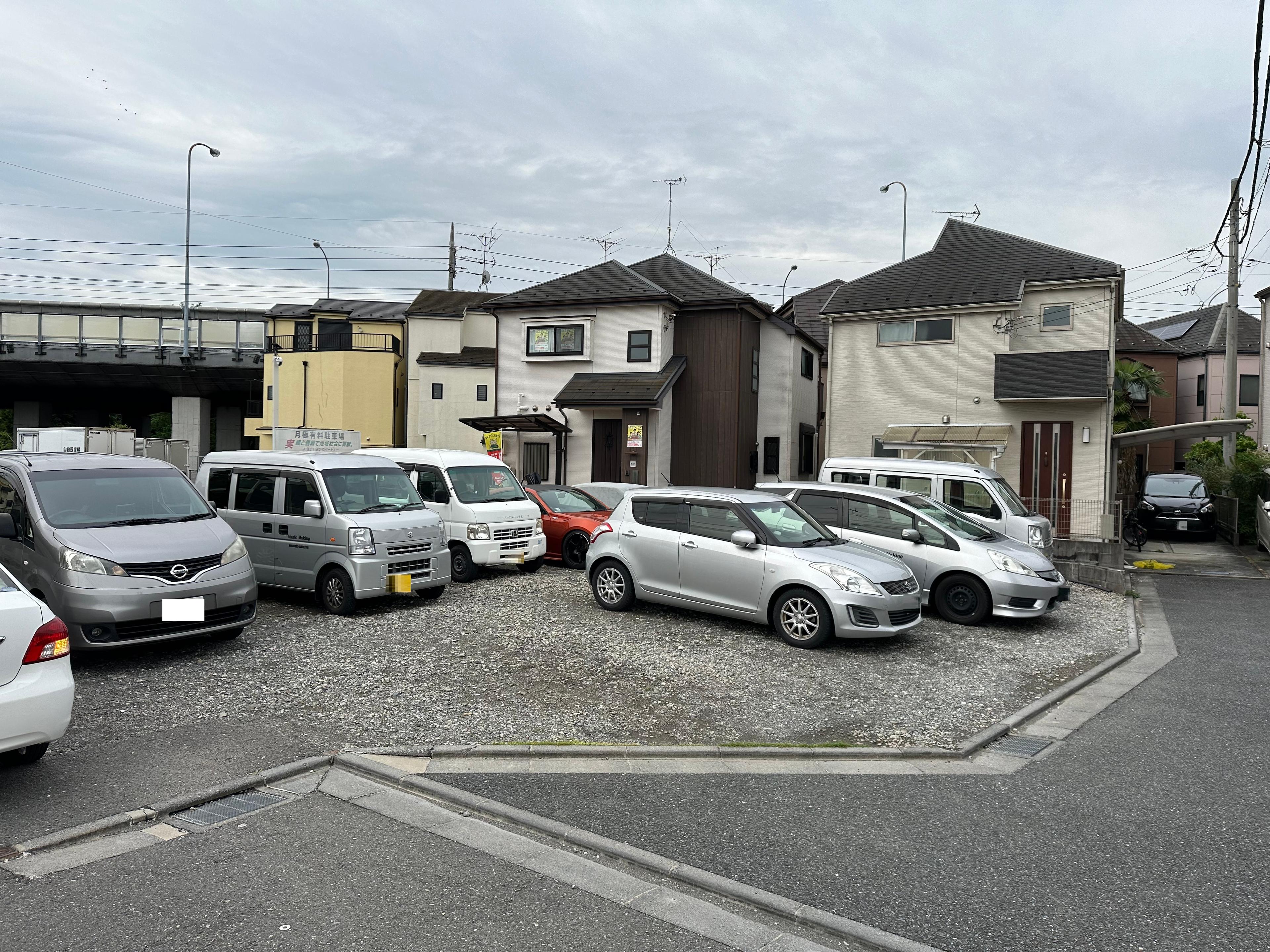 小川駐車場の外観・駐車場イメージ1枚目