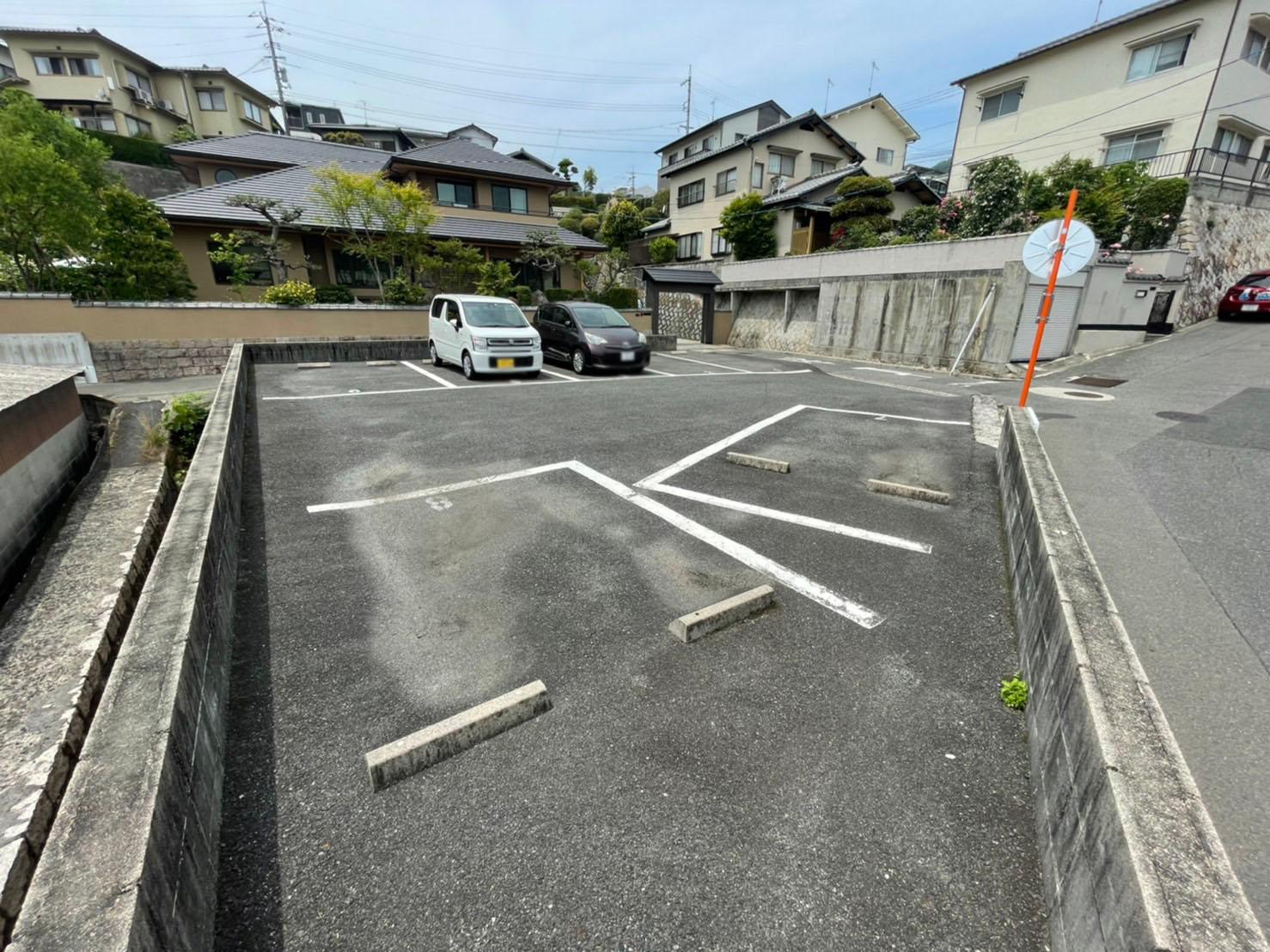 岡部邸ガレージの外観・駐車場イメージ2枚目
