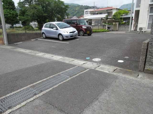 亀ヶ原(18118)の外観・駐車場イメージ1枚目