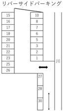 リバーサイドパーキングの駐車場