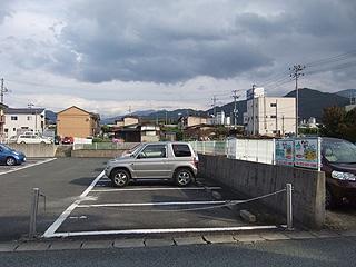 ベルフレール小白川パーキングの外観・駐車場イメージ1枚目