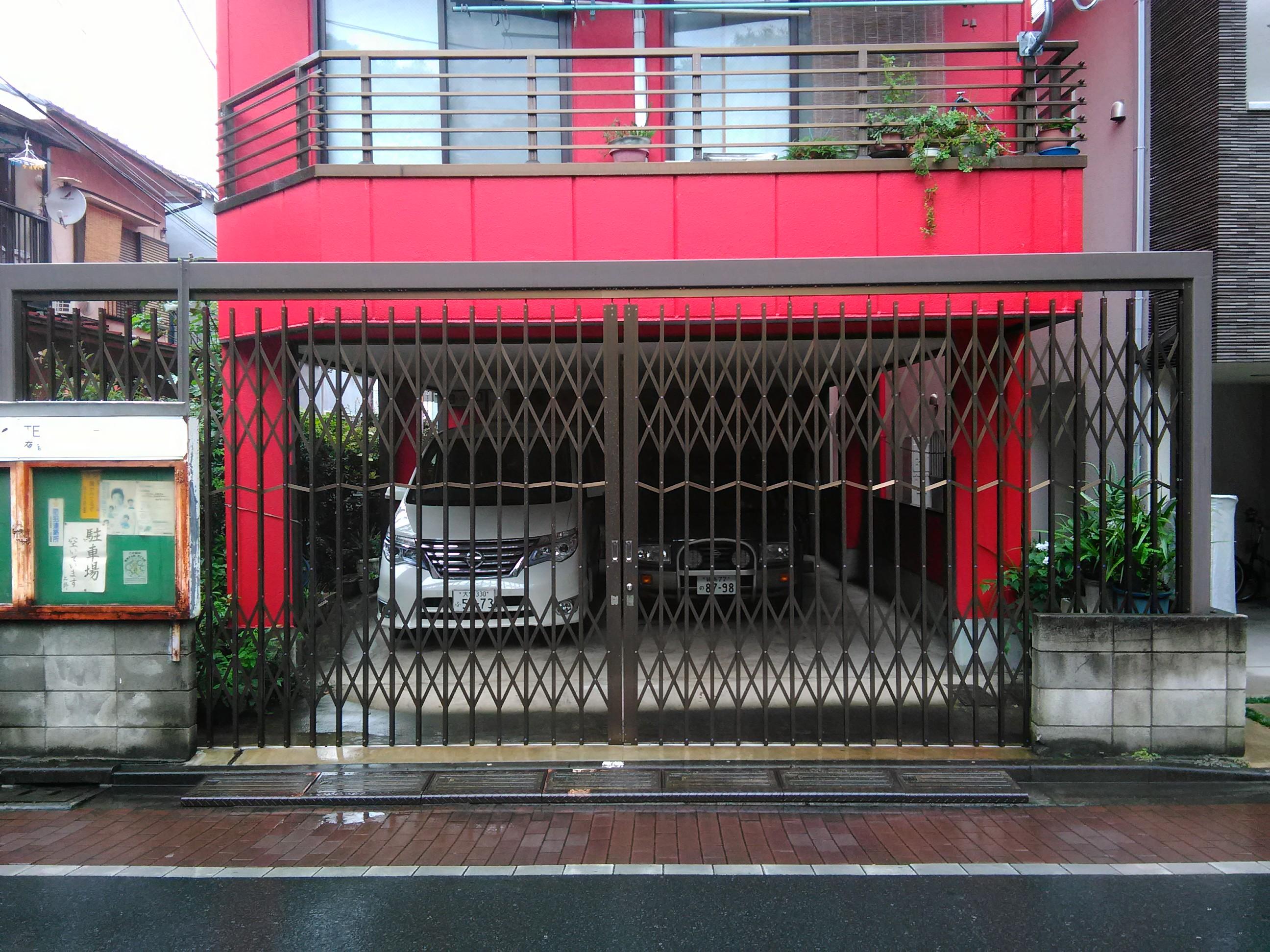 上野駐車場の外観・駐車場イメージ1枚目