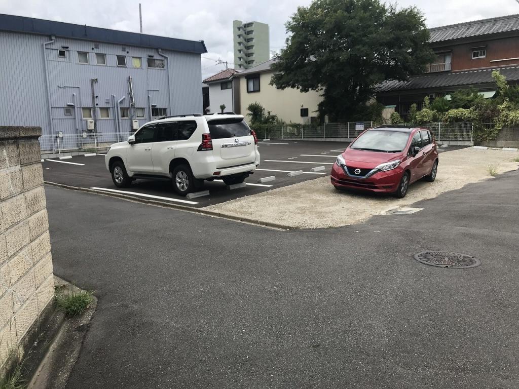 FK中村町楠30駐車場の外観・駐車場イメージ2枚目