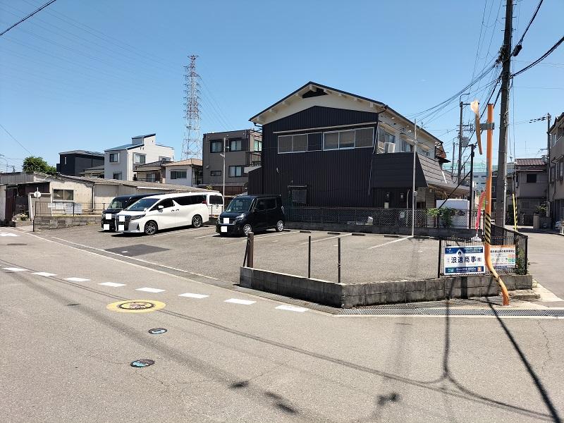 芝生第1駐車場の外観・駐車場イメージ1枚目