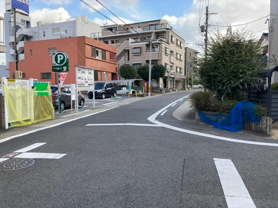宝が丘の外観・駐車場イメージ1枚目