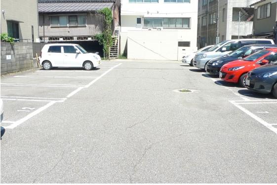 山崎太可堂駐車場の外観・駐車場イメージ3枚目