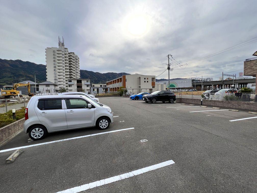 海南名高(54899)の外観・駐車場イメージ1枚目