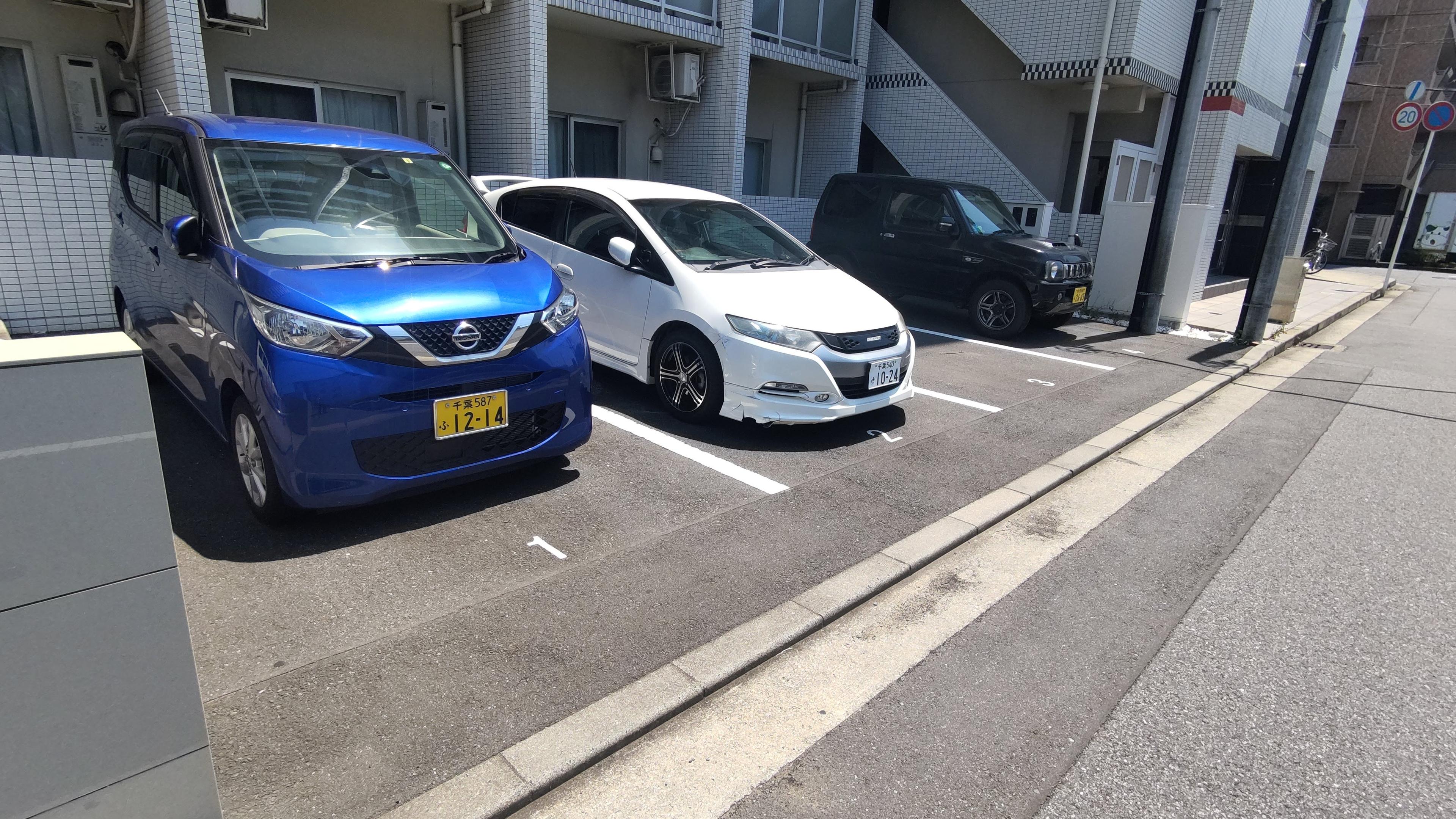アルヴィータの外観・駐車場イメージ3枚目