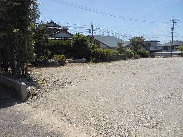 石坂湯の谷駐車場の外観・駐車場イメージ1枚目