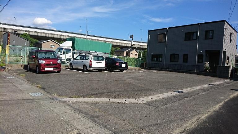 小崎新居屋西大池66番駐車場の外観・駐車場イメージ1枚目