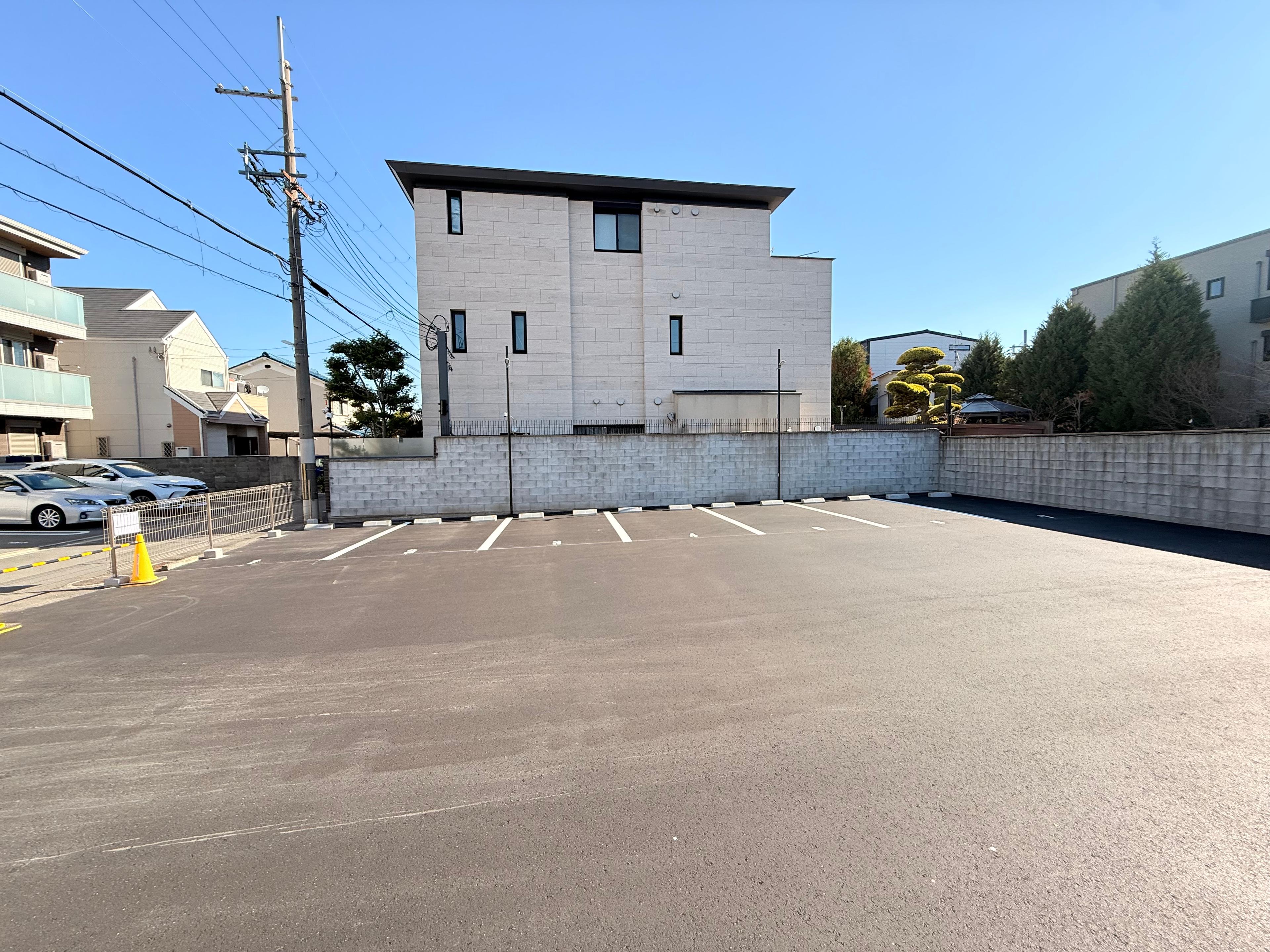 ウッディパークの外観・駐車場イメージ3枚目