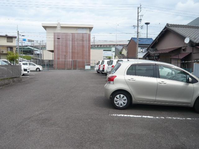 長者町駐車場の外観・駐車場イメージ2枚目