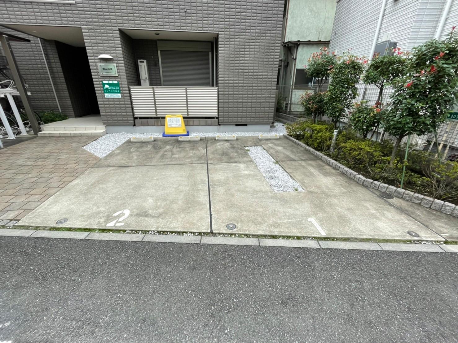 Ｗｅｓｔ　 ３１５　駐車場の外観・駐車場イメージ1枚目