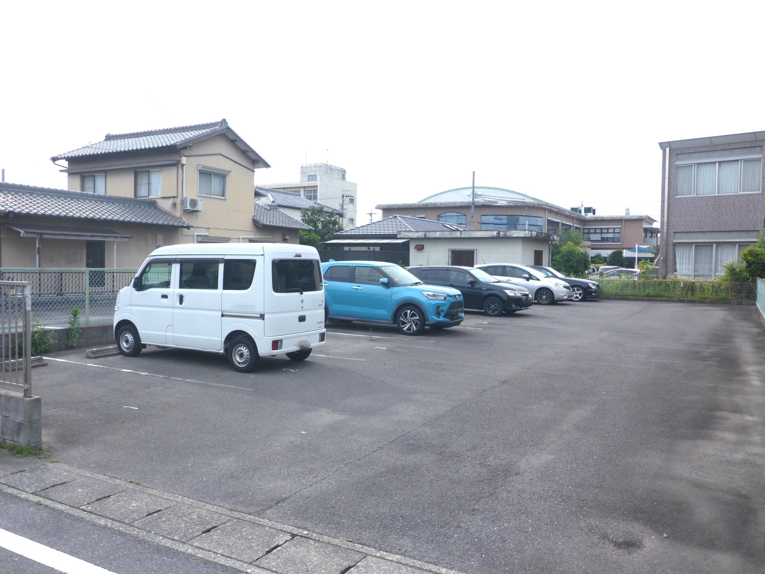 J-073の外観・駐車場イメージ1枚目