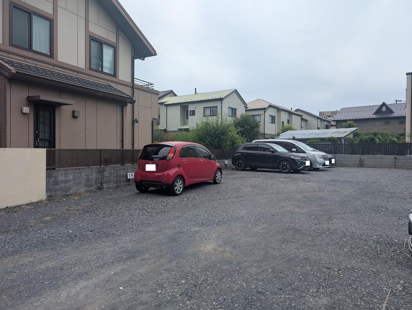 屋根屋パーキングの外観・駐車場イメージ3枚目