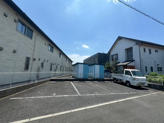 シュプリーム(13252)の外観・駐車場イメージ2枚目