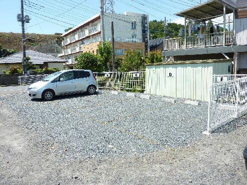中島駐車場の外観・駐車場イメージ2枚目