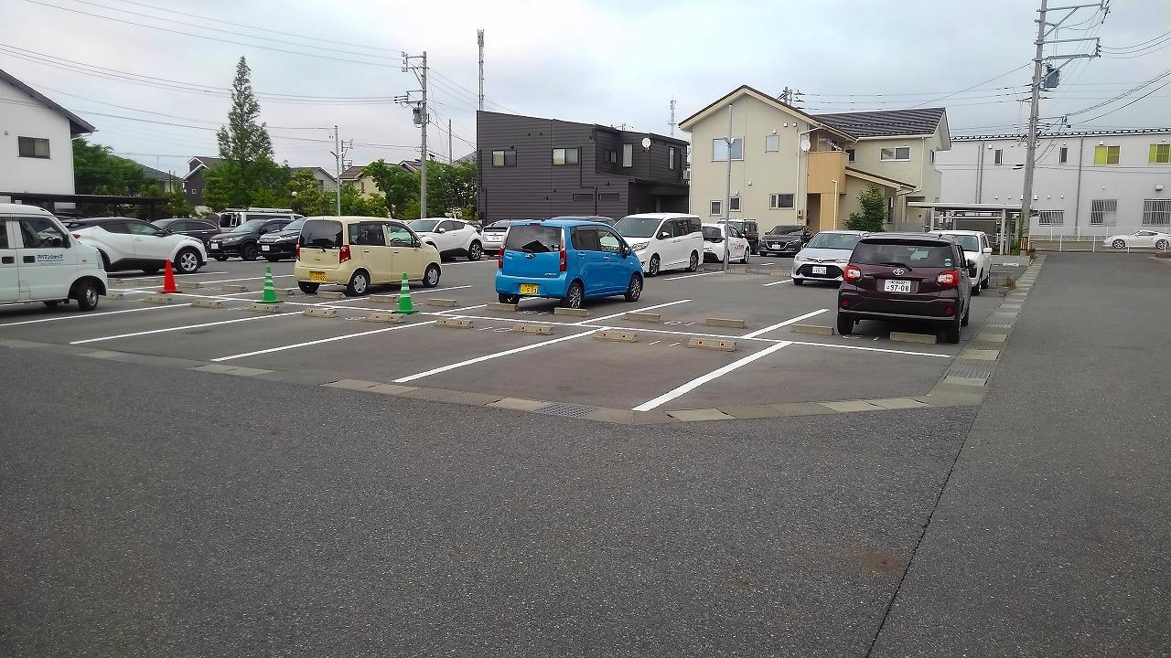 鳥屋野南三丁目（堀）駐車場の外観・駐車場イメージ2枚目