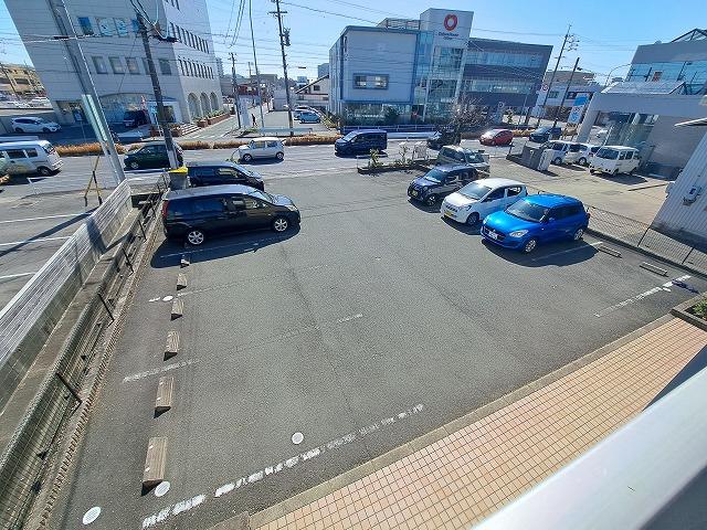 プレミール(33359)の外観・駐車場イメージ1枚目
