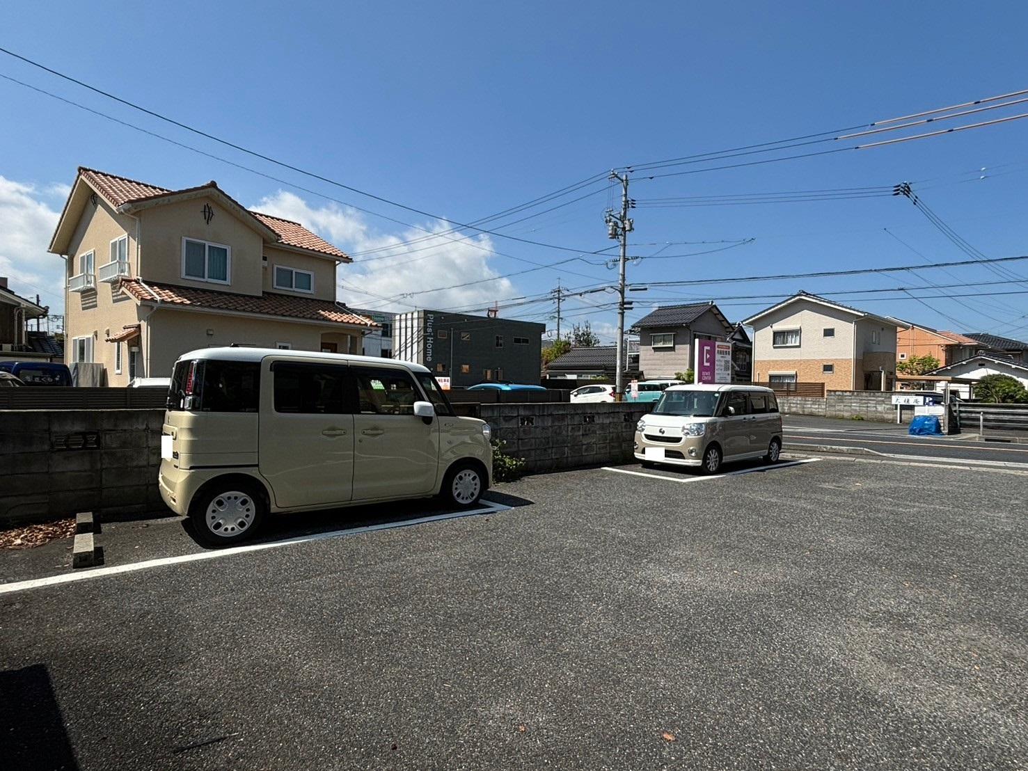 江崎町32-5駐車場の外観・駐車場イメージ3枚目
