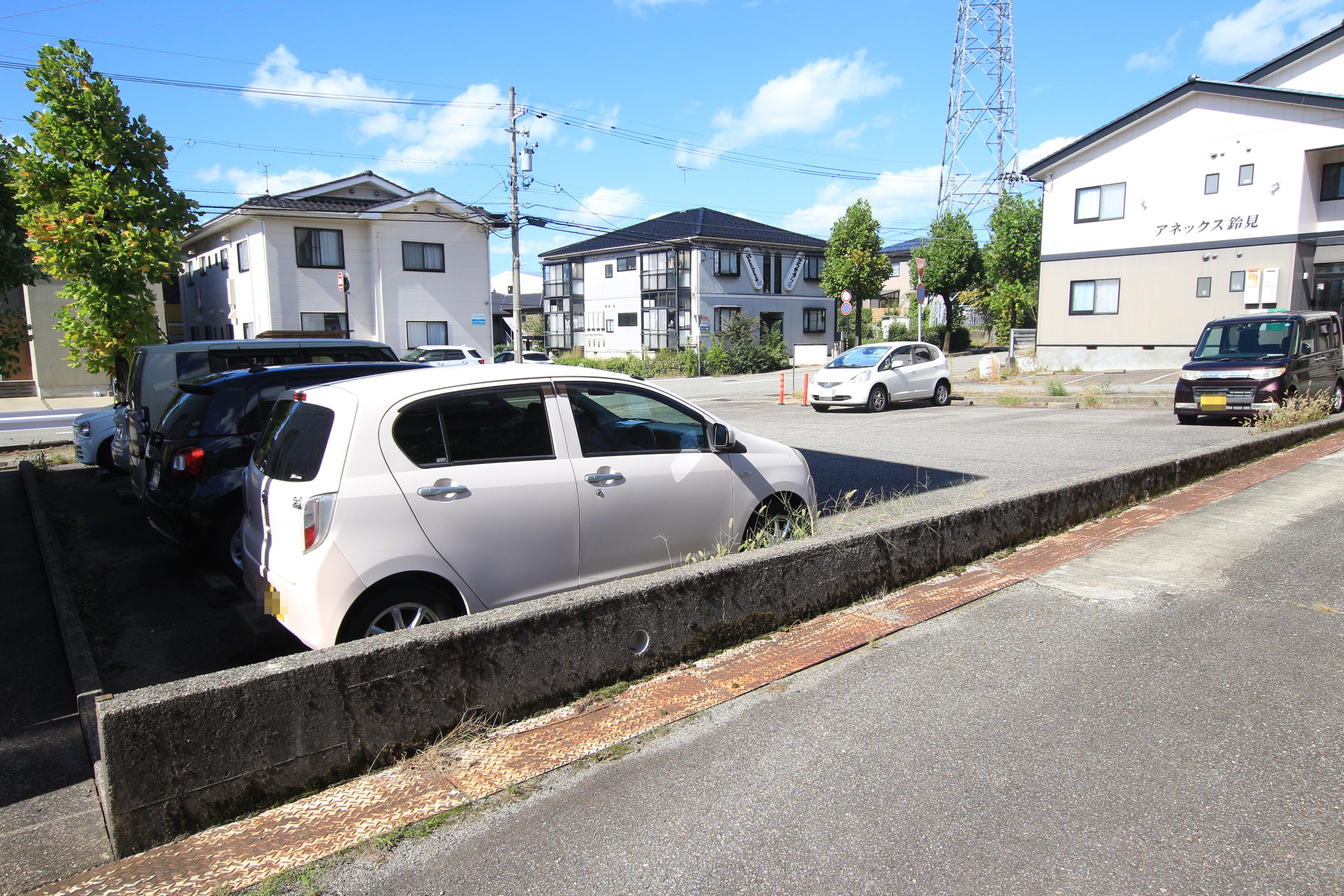 百合の木坂パーキングの外観・駐車場イメージ3枚目