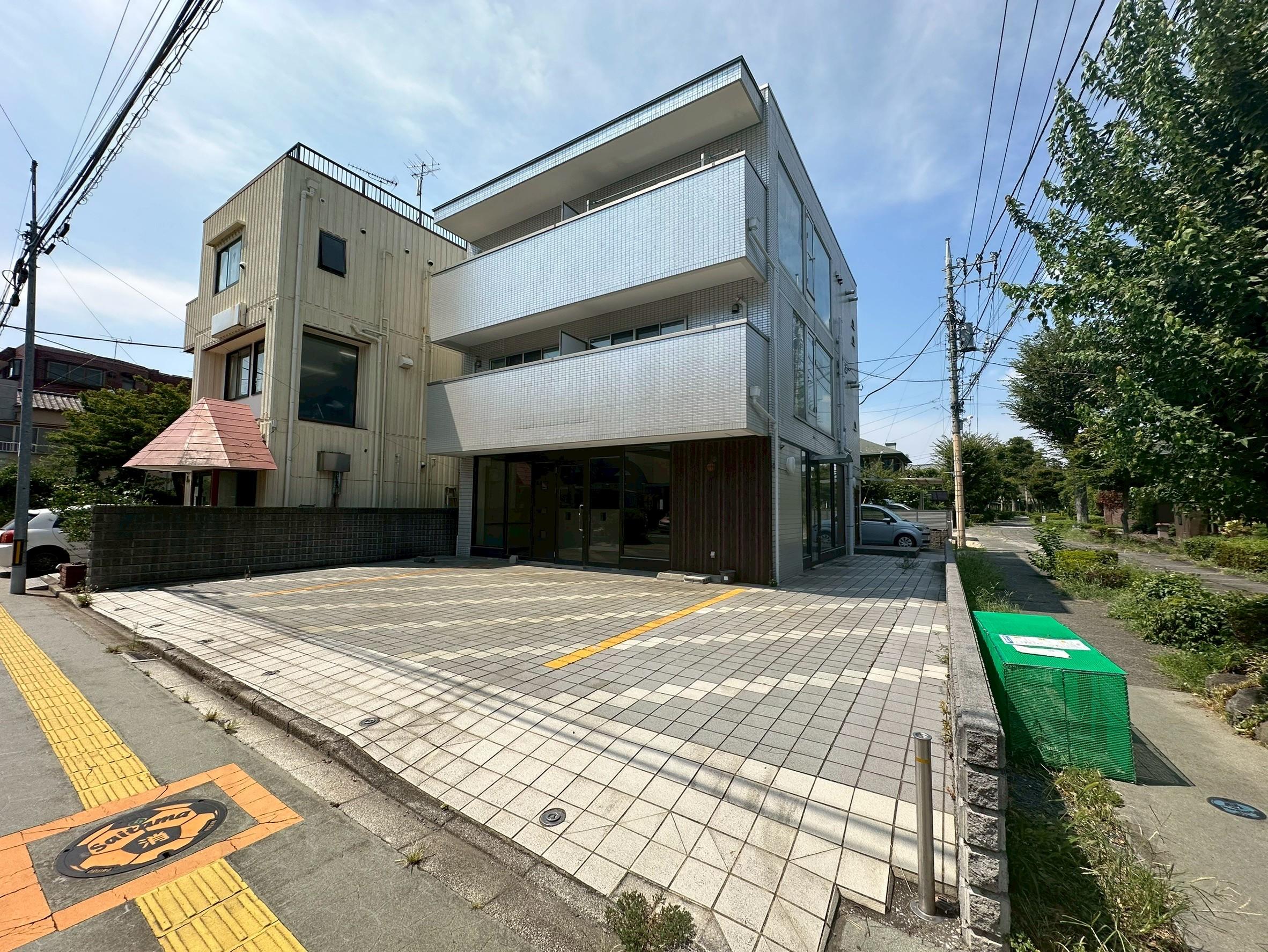 ワンズ大宮公園レジデンスの外観・駐車場イメージ3枚目