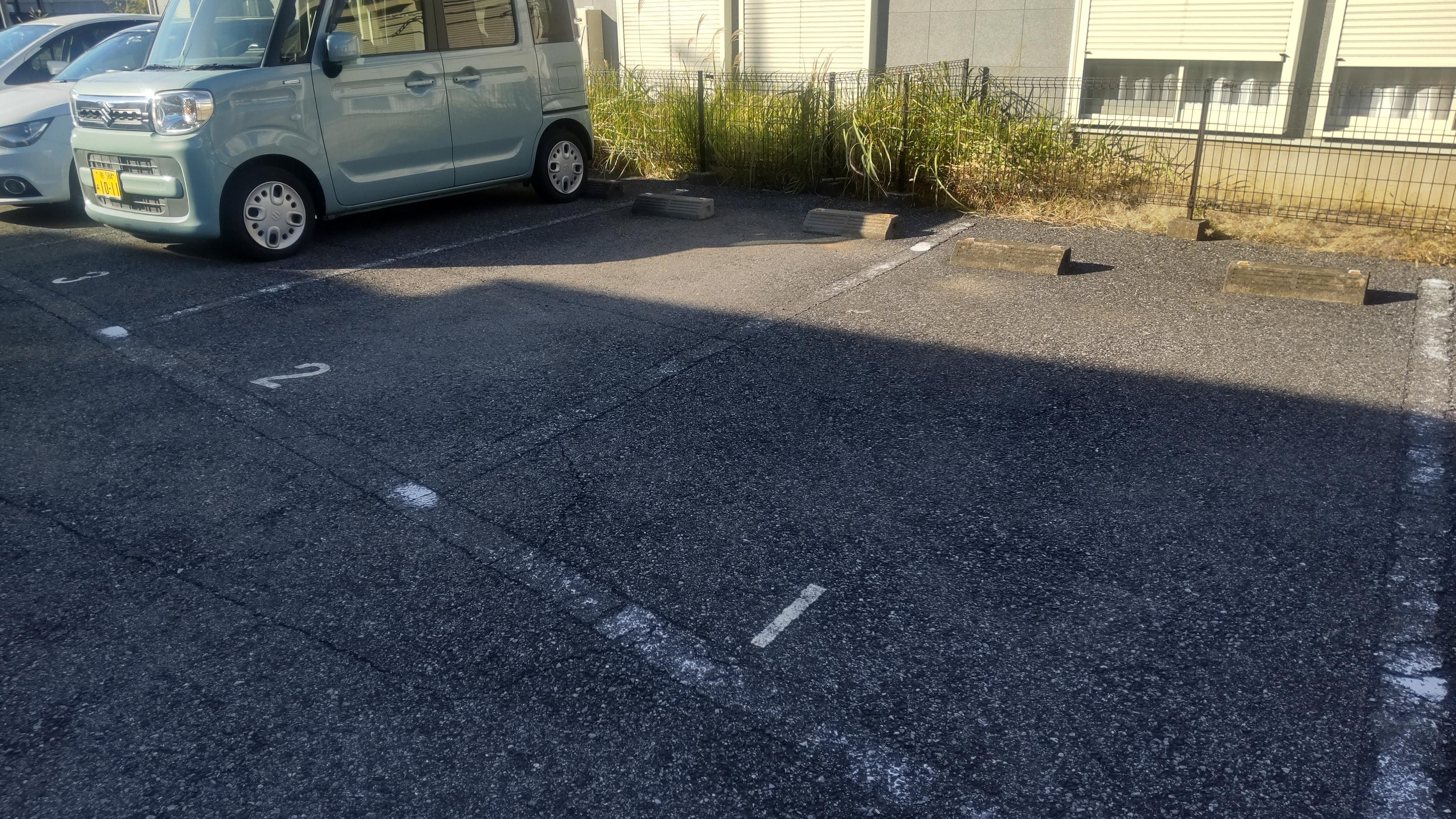 ヴェルドミール逆井の外観・駐車場イメージ3枚目