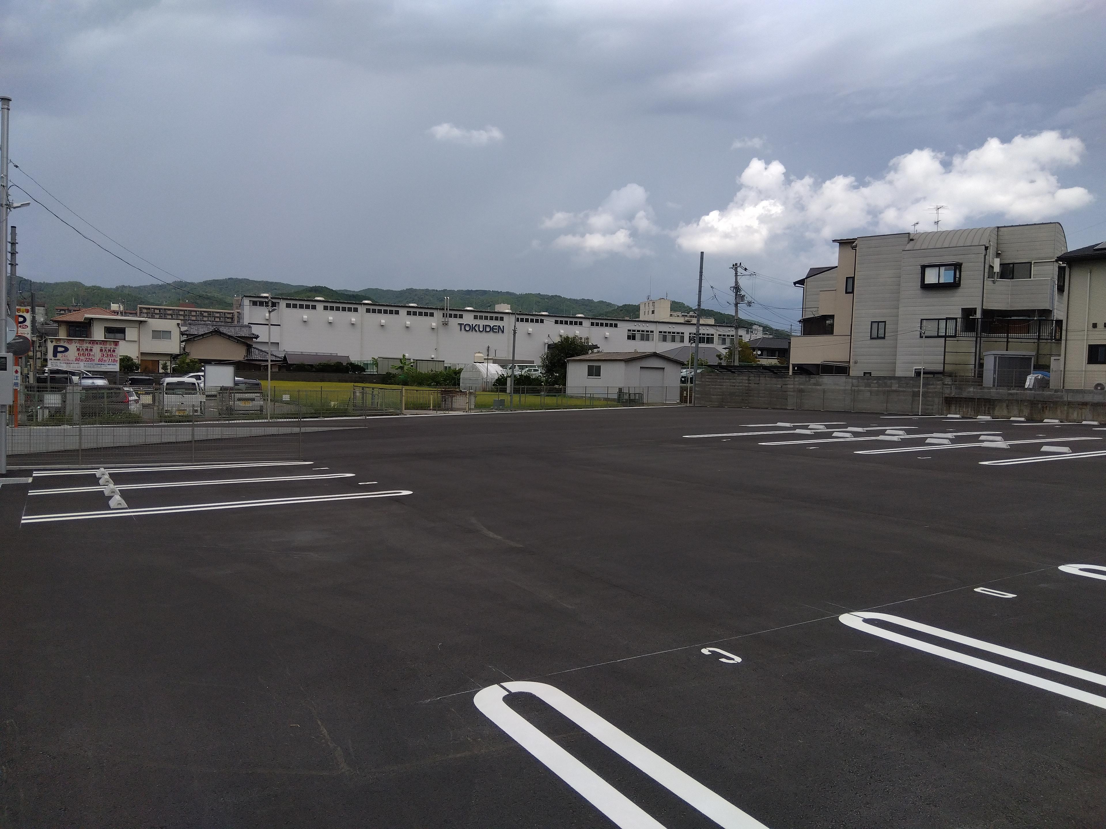 西野離宮町ガレージの外観・駐車場イメージ3枚目