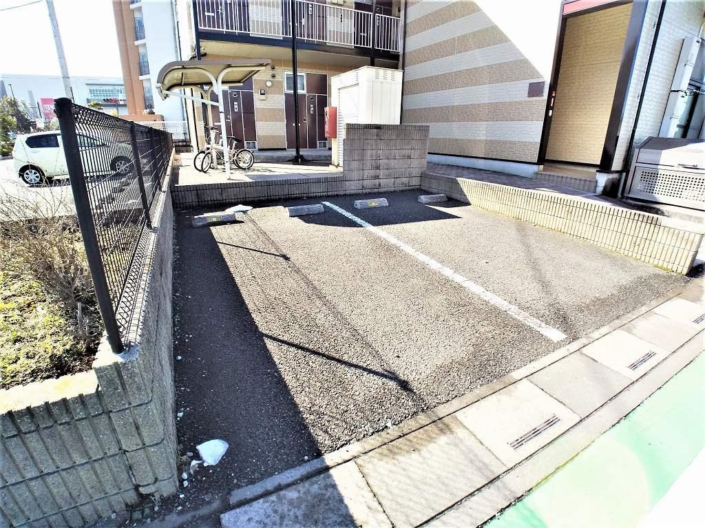 こま(30581)の外観・駐車場イメージ1枚目